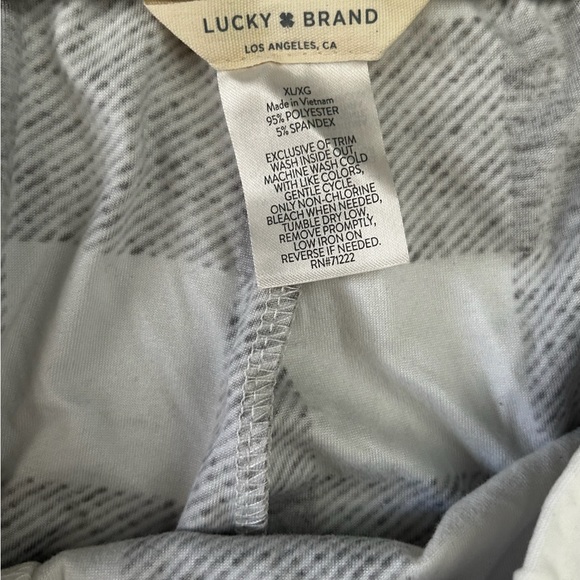 Lucky Brand Women’s Flannel Pajama Pants. - Picture 3 of 3